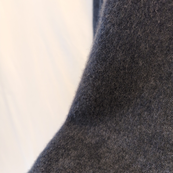 Subtle Luxury Fuzzy Cashmere V-Neck Flare Hoodie - Picture 10 of 13